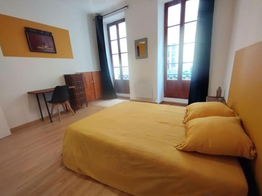 Appartement En Plein Centre. Carpentras Exterior foto
