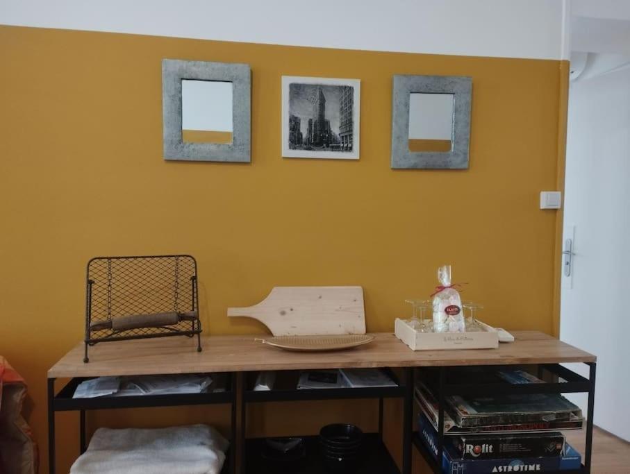 Appartement En Plein Centre. Carpentras Exterior foto